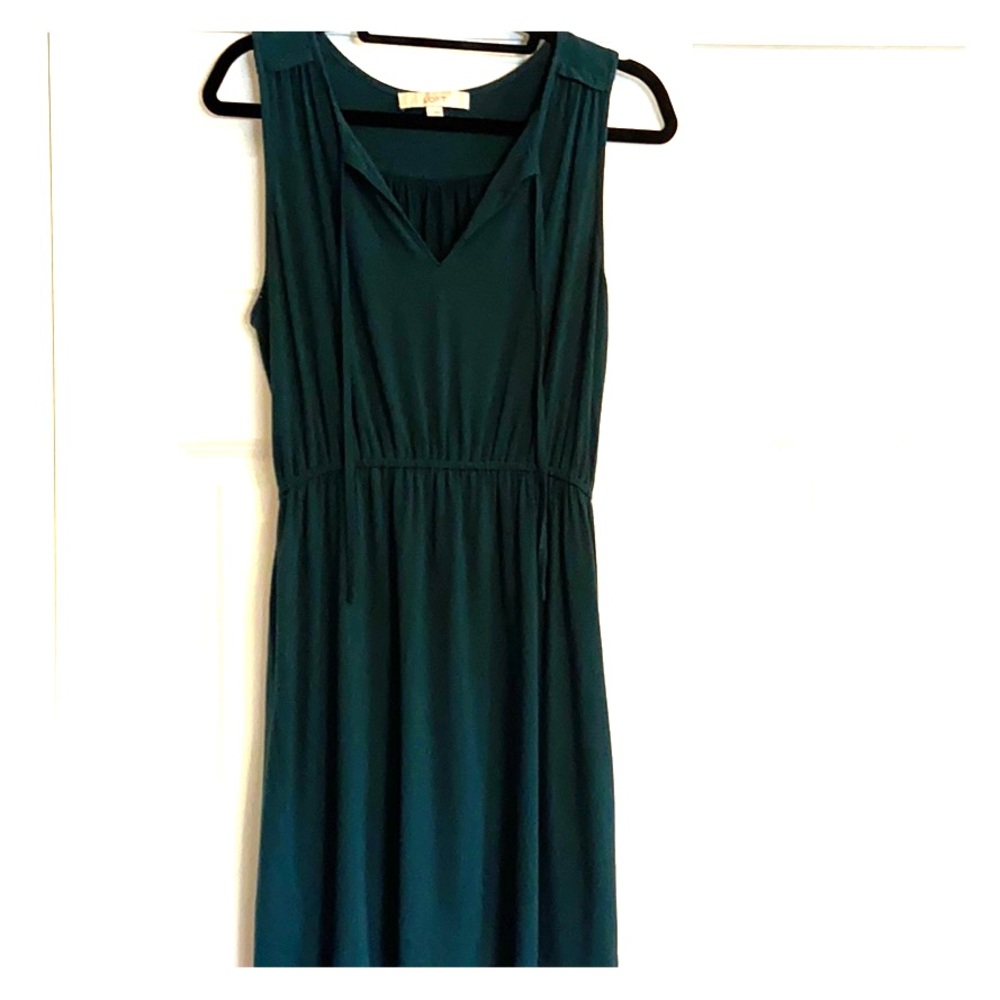 Dark green dress